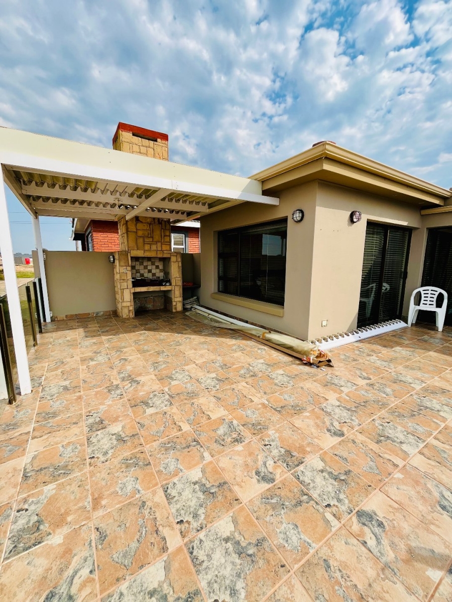 6 Bedroom Property for Sale in Tergniet Western Cape